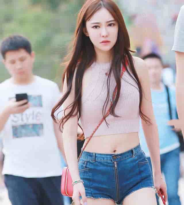 5岁儿童在家脾气暴躁在外面胆小