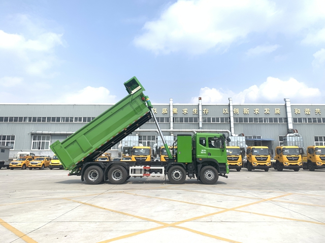 城市环保领航员---东风华神·君泓 新能源汽车